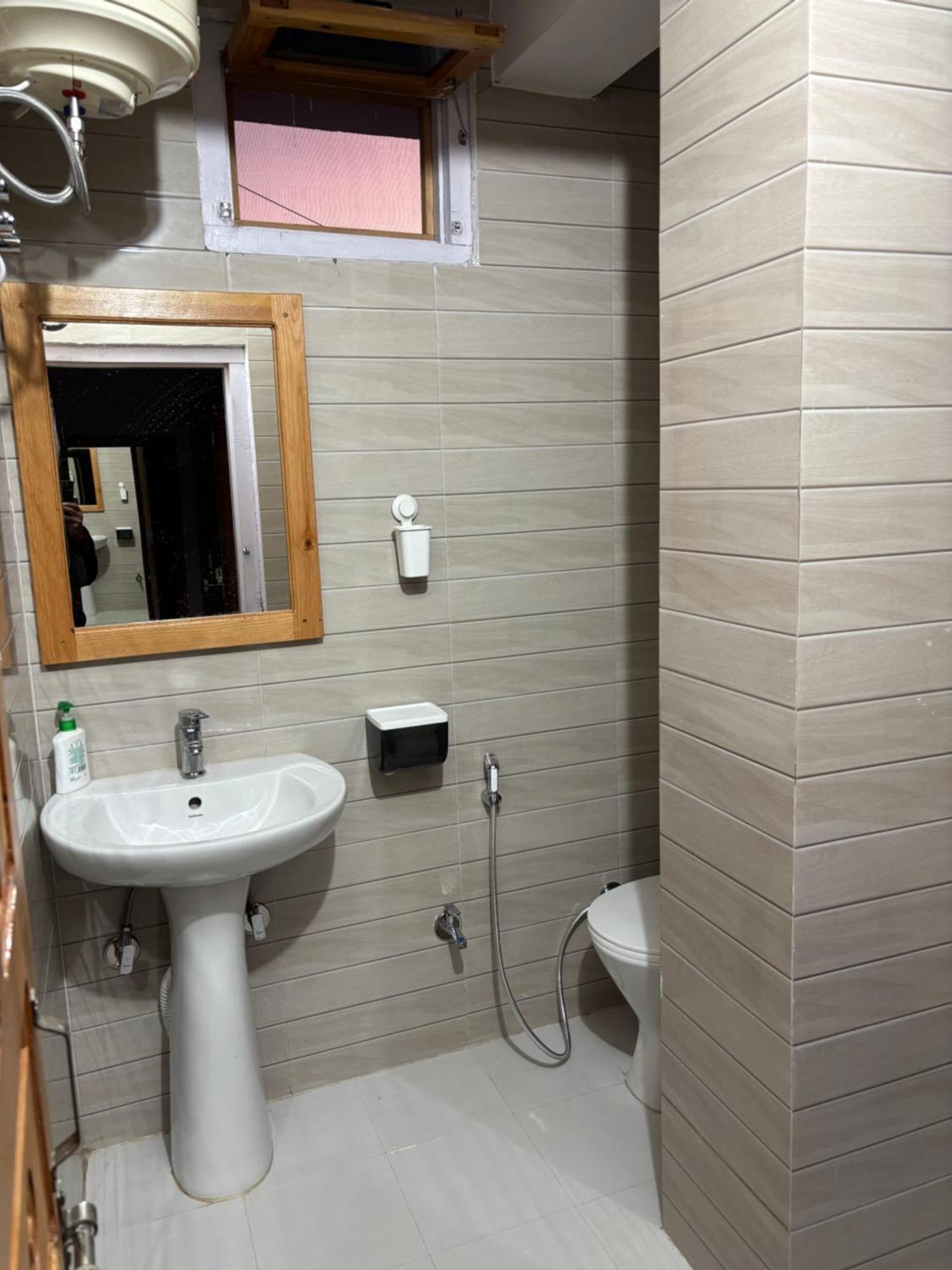 Brook Cottage Champawat Экстерьер фото